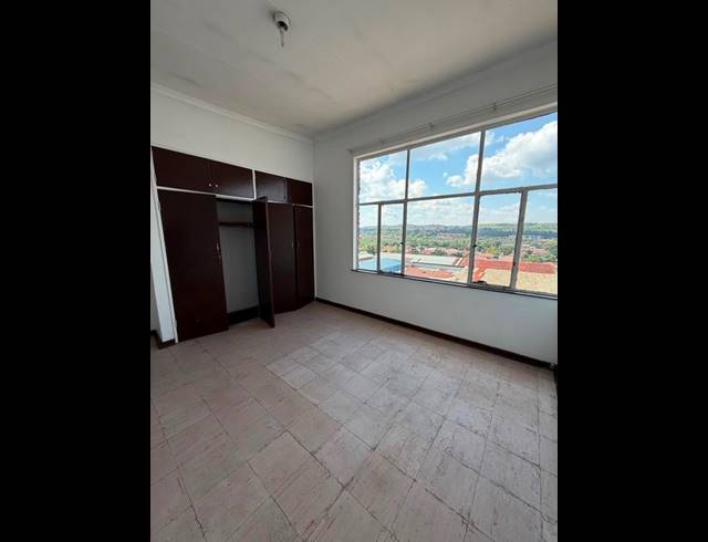 2 BEDROOM PROPERTY TO RENT IN PRETORIA WEST
